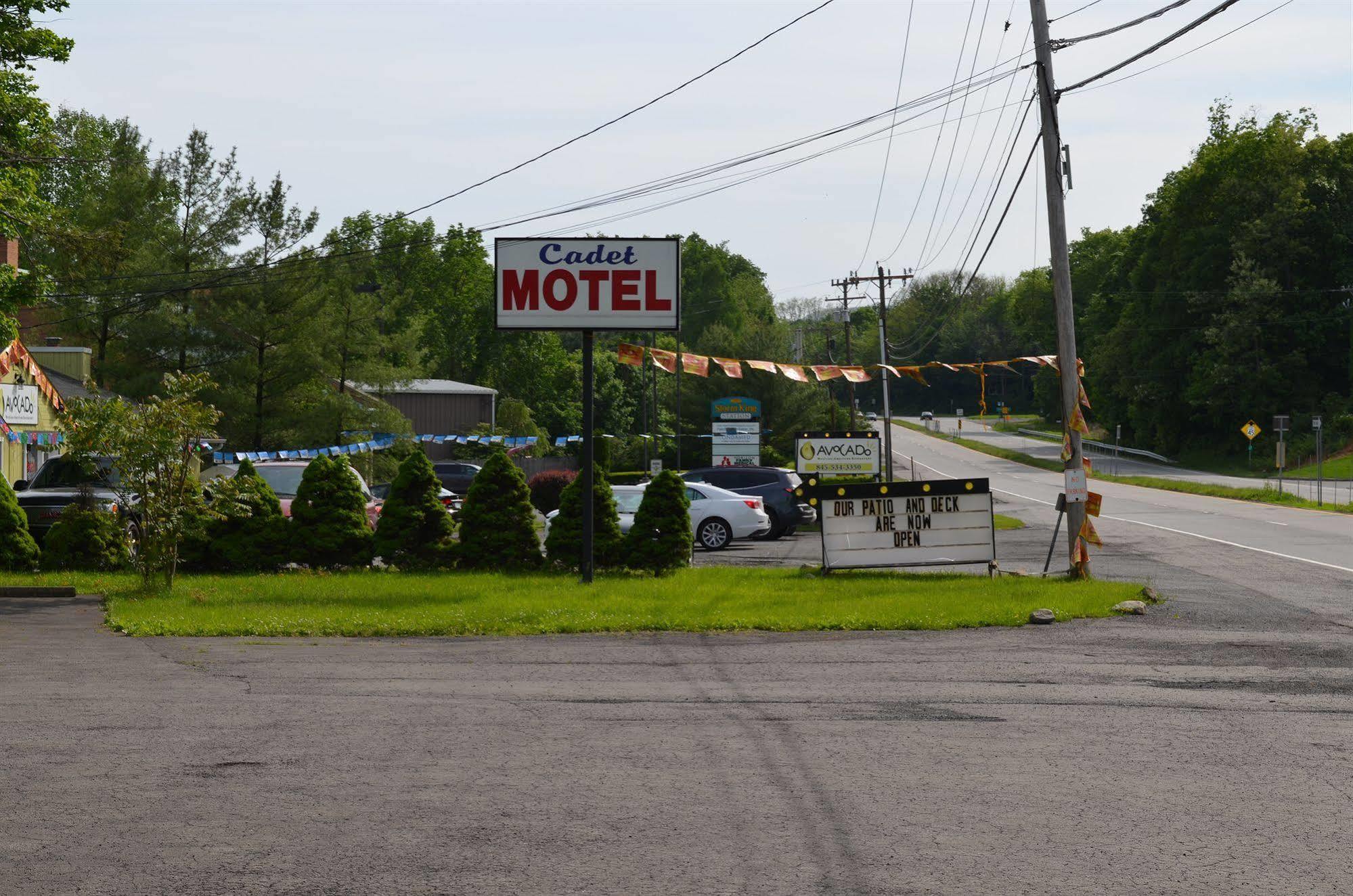Cadet Motel Cornwall-on-Hudson Exteriör bild