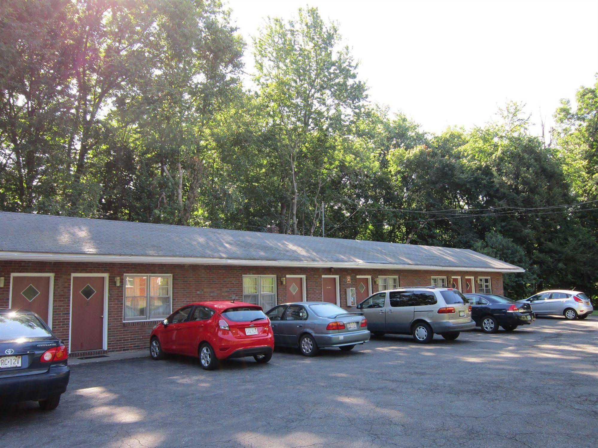 Cadet Motel Cornwall-on-Hudson Exteriör bild